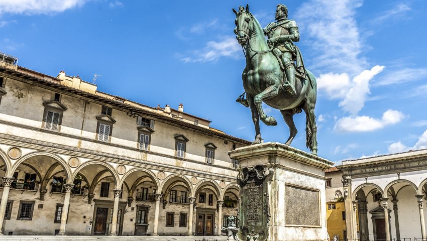 piazza della santissima annunziata